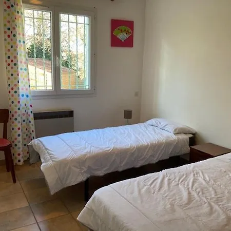 Maison Lumineuse Avec Jardin, 3 Ch., Proche Centre De Ceret, Jusqu'a 6 Pers., Animaux Bienvenus - Fr-1-703-49 Nyaraló Céret